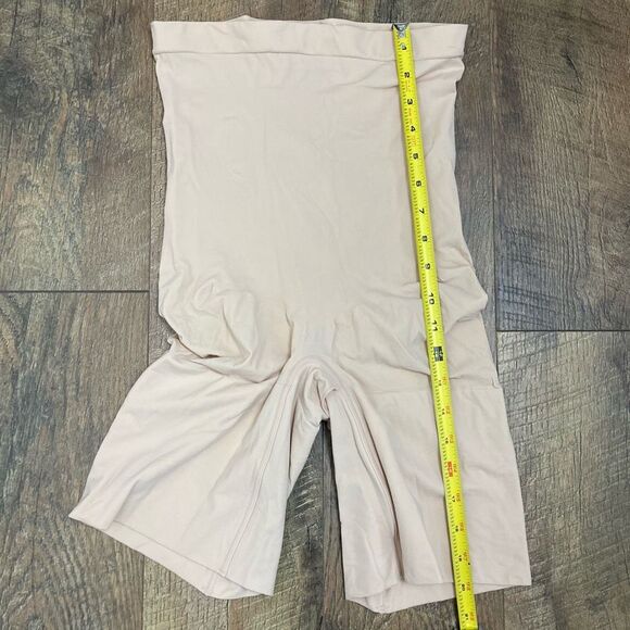 SPANX Higher Power Short High Waistet Shaper Short Soft Nude Size 1X New Open - Picture 5 of 7